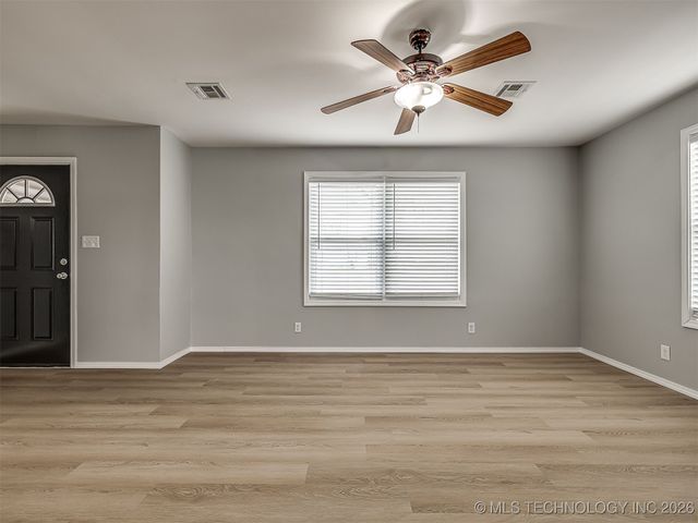 11840 N 190TH East Avenue, Collinsville, OK 74021