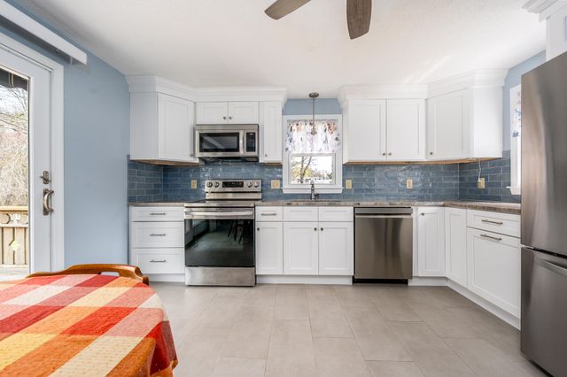 14 Daisy Lane, South Yarmouth, MA 02664
