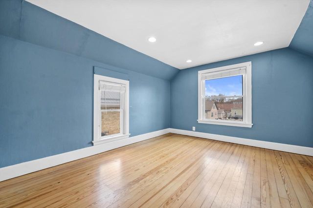 48 S MILWAUKEE STREET, Plymouth, WI 53073