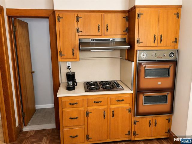 418 Howe Avenue, Passaic, NJ 07055