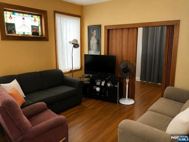 418 Howe Avenue, Passaic, NJ 07055