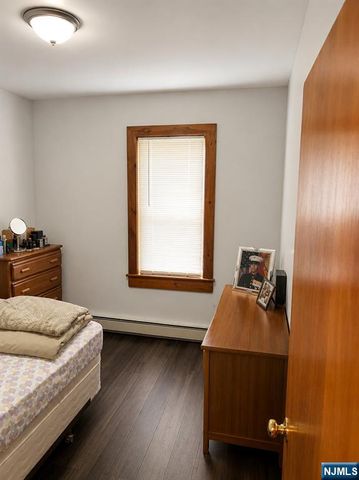 418 Howe Avenue, Passaic, NJ 07055