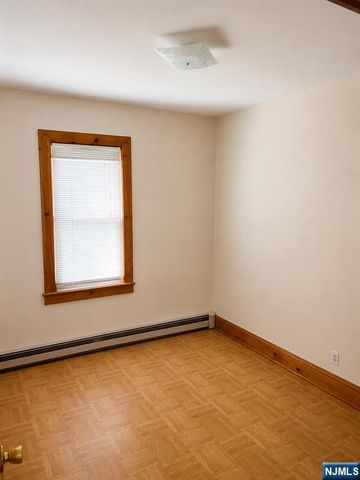 418 Howe Avenue, Passaic, NJ 07055