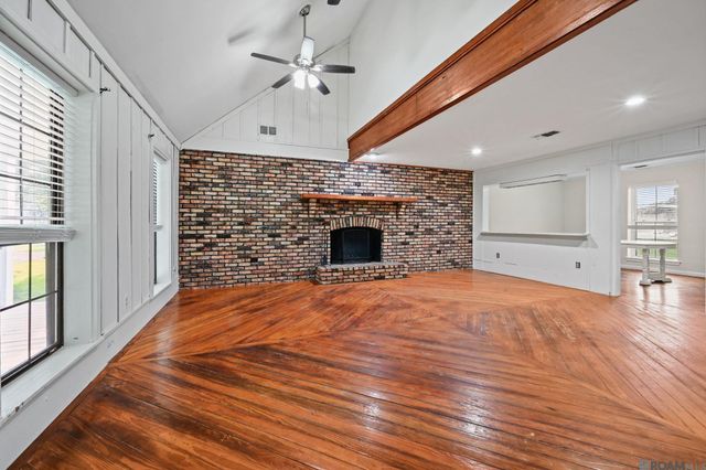 43029 Norman Dyer Ln, Gonzales, LA 70737