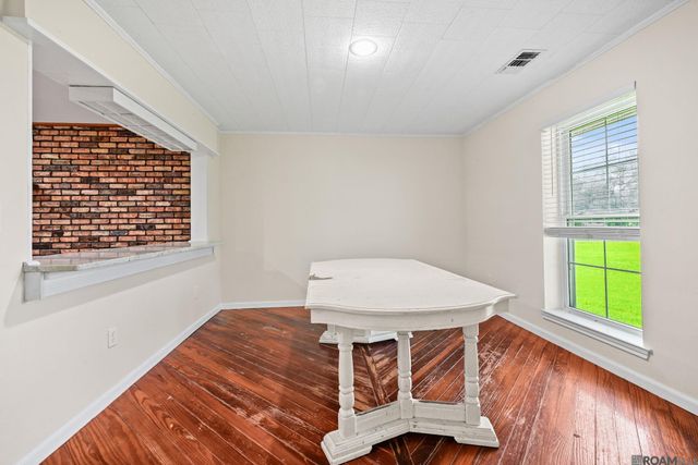 43029 Norman Dyer Ln, Gonzales, LA 70737