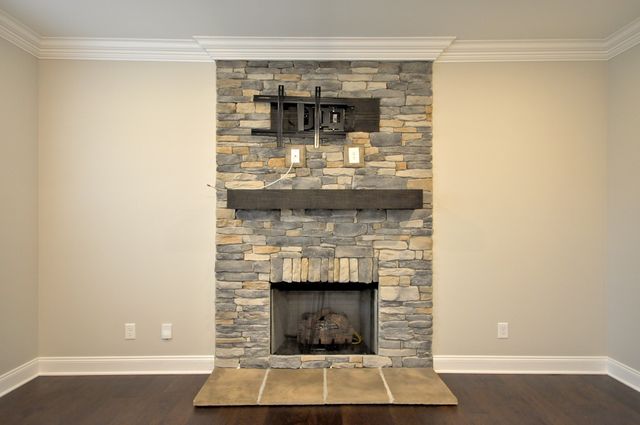 1332 JUNIPER PASS, Clarksville, TN 37043