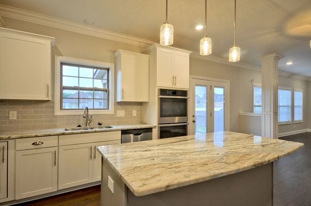 1332 JUNIPER PASS, Clarksville, TN 37043