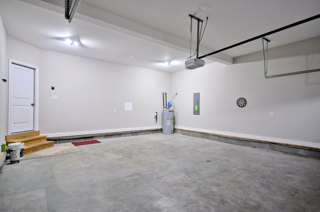 1332 JUNIPER PASS, Clarksville, TN 37043