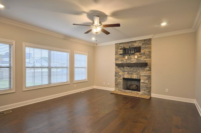 1332 JUNIPER PASS, Clarksville, TN 37043