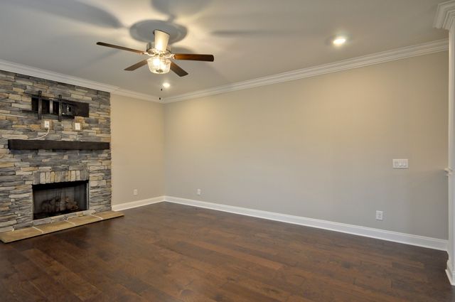 1332 JUNIPER PASS, Clarksville, TN 37043