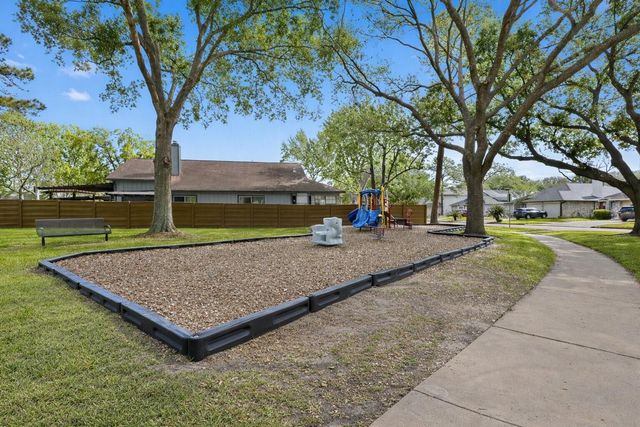 4502 Clemwood Lane, Houston, TX 77345