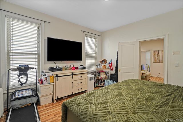 629 E 183rd Street, Bronx, NY 10458