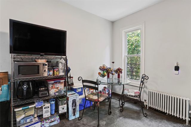 629 E 183rd Street, Bronx, NY 10458
