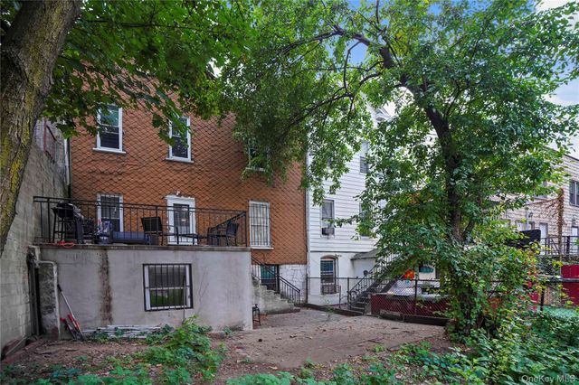 629 E 183rd Street, Bronx, NY 10458