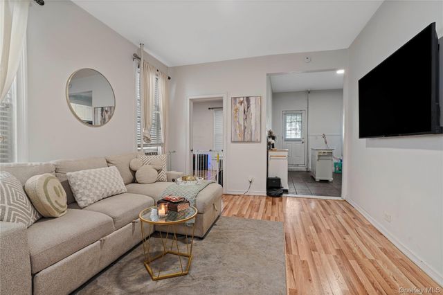 629 E 183rd Street, Bronx, NY 10458
