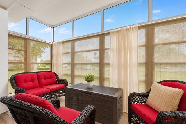 61 Woodland Drive 107, Vero Beach, FL 32962