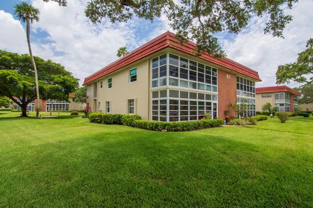 61 Woodland Drive 107, Vero Beach, FL 32962