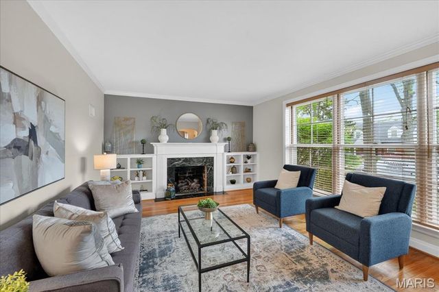 8104 Stratford Drive, Clayton, MO 63105