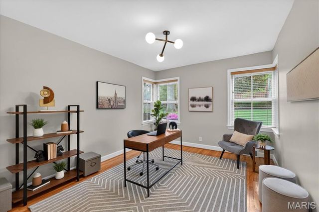 8104 Stratford Drive, Clayton, MO 63105