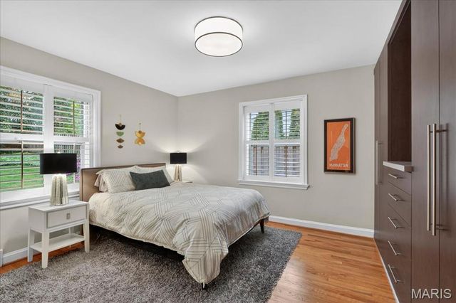 8104 Stratford Drive, Clayton, MO 63105