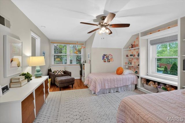 8104 Stratford Drive, Clayton, MO 63105