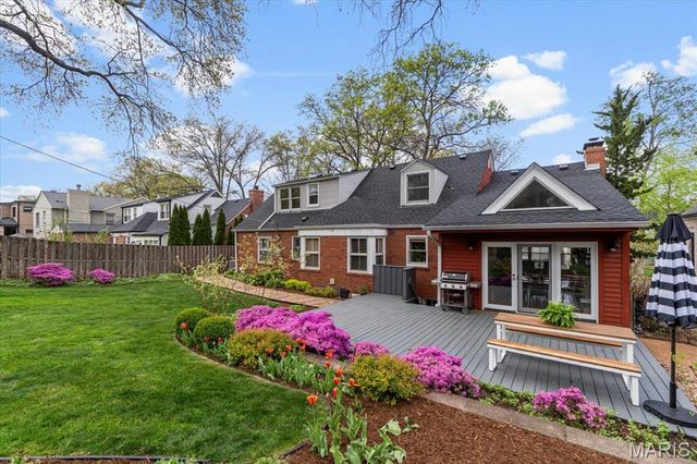 8104 Stratford Drive, Clayton, MO 63105