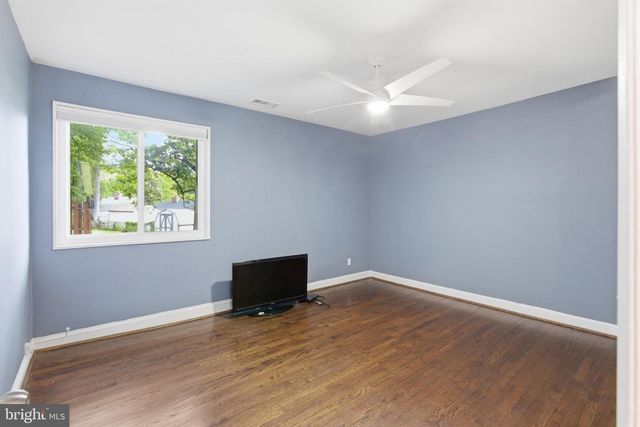 6801 ADELPHI RD, University Park, MD 20782