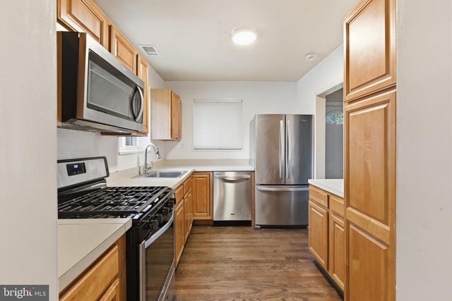 6801 ADELPHI RD, University Park, MD 20782