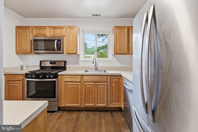 6801 ADELPHI RD, University Park, MD 20782