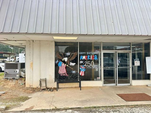 317 Angela Avenue, Bowdon, GA 30108