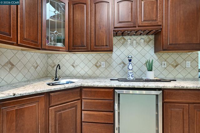 1937 W Rancho Verde Circle, Danville, CA 94526