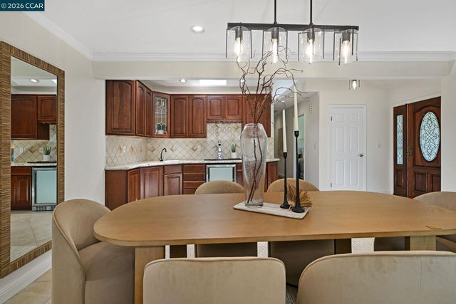 1937 W Rancho Verde Circle, Danville, CA 94526