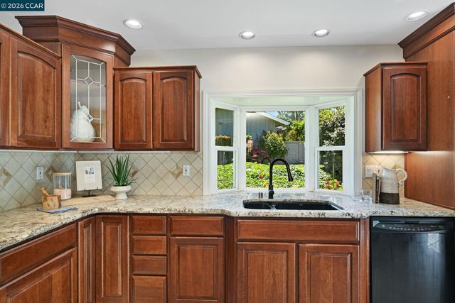 1937 W Rancho Verde Circle, Danville, CA 94526