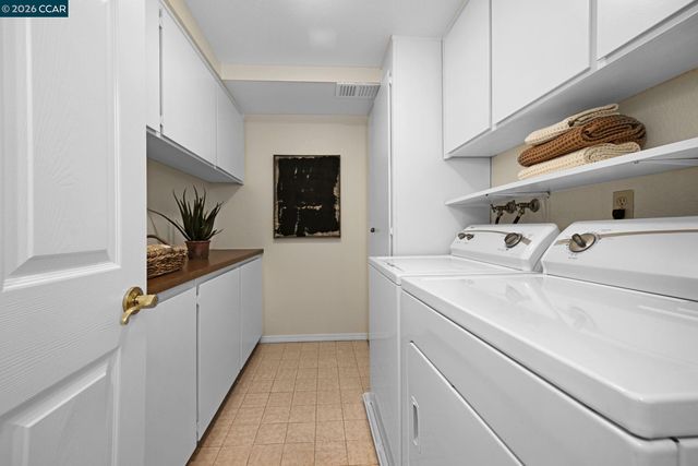 1937 W Rancho Verde Circle, Danville, CA 94526