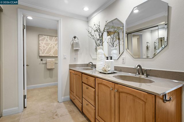 1937 W Rancho Verde Circle, Danville, CA 94526