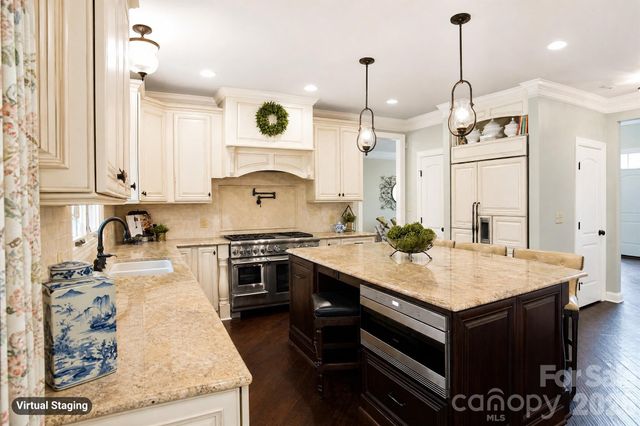 880 Hickory Stick Drive, Fort Mill, SC 29715