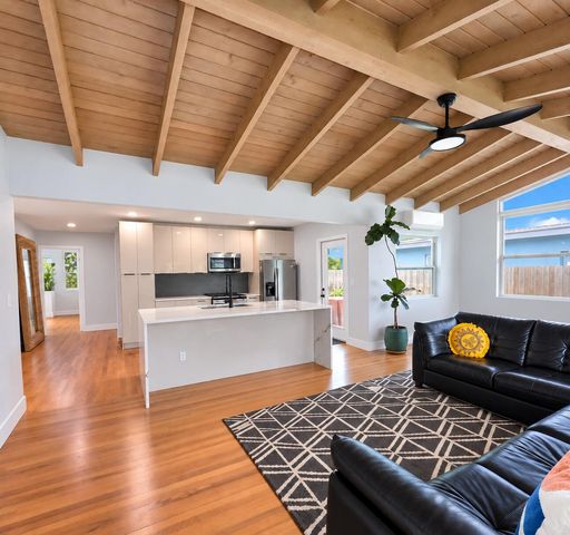 1610 N J Terrace, Lake Worth Beach, FL 33460