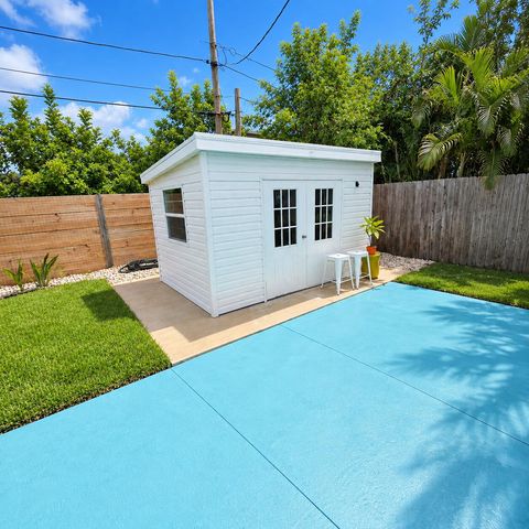 1610 N J Terrace, Lake Worth Beach, FL 33460