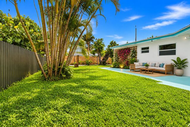 1610 N J Terrace, Lake Worth Beach, FL 33460
