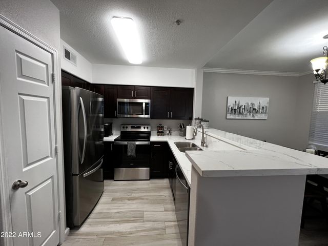 20100 N 78th Place 2077, Scottsdale, AZ 85255