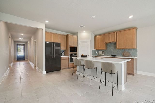 918 Earp Blvd, San Antonio, TX 78260