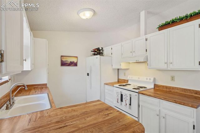 3550 Smokestone Place, Colorado Springs, CO 80920