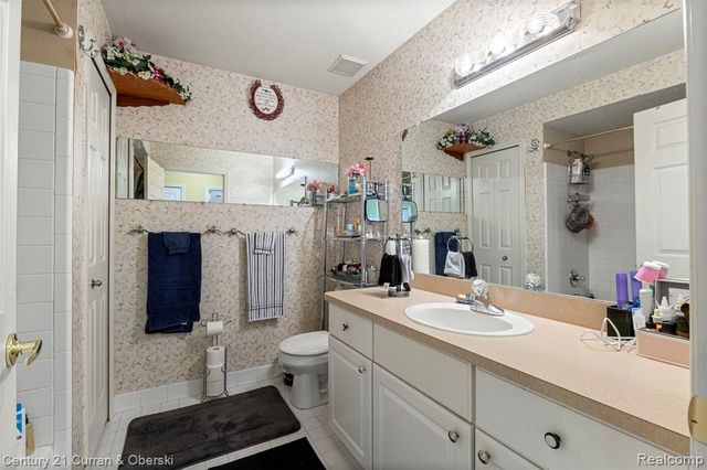 41985 Dorchester Court, Clinton Township, MI 48038