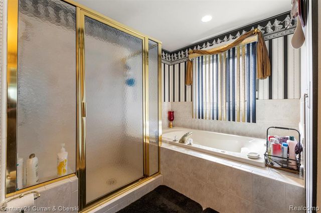 41985 Dorchester Court, Clinton Township, MI 48038