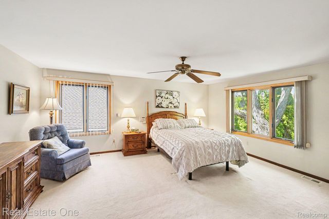 8019 Deerwood Road, Independence Charter Township, MI 48348
