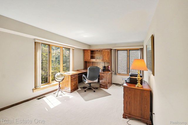 8019 Deerwood Road, Independence Charter Township, MI 48348