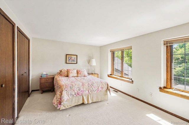 8019 Deerwood Road, Independence Charter Township, MI 48348