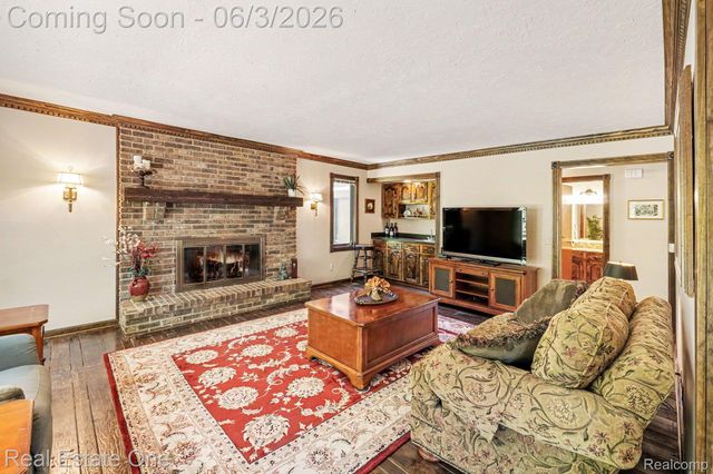 8019 Deerwood Road, Independence Charter Township, MI 48348