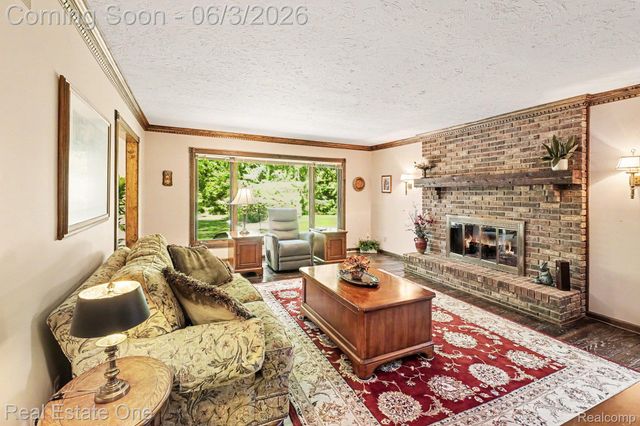 8019 Deerwood Road, Independence Charter Township, MI 48348