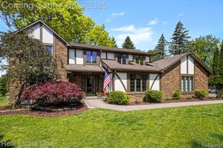 8019 Deerwood Road, Independence Charter Township, MI 48348